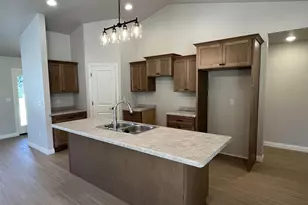 1970 Penny Ln, New London, WI 54961 - Photo 4