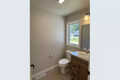 1970 Penny Lane, New London, WI 54961 - Photo 10