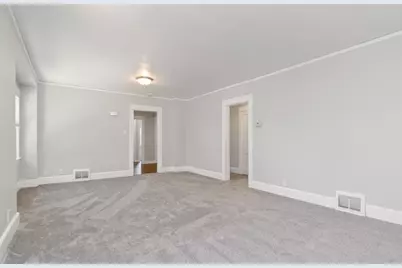 735 S Baird Street, Green Bay, WI 54301 - Photo 12