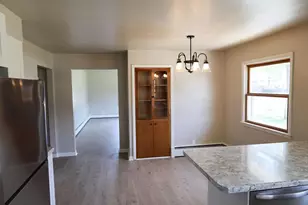 6070 County Rd S, Little Suamico, WI 54171 - Photo 12