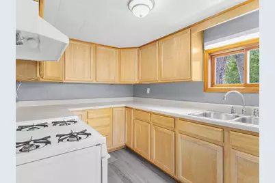 2305 17th Avenue, Menominee, MI 49858 - Photo 6
