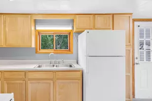 2305 17th Ave, Menominee, MI 49858 - Photo 8