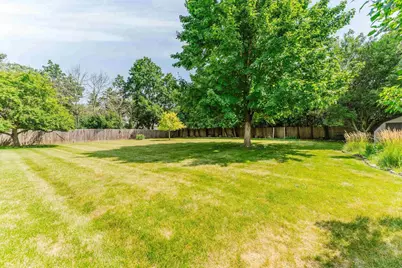 2897 Omro Road, Oshkosh, WI 54904 - Photo 24