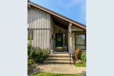 331 Orchard Circle, Gillett, WI 54124 - Photo 2