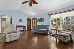 W10036 Terri Ln, Crivitz, WI 54114 - Photo 8