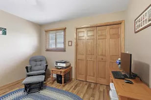 217 E Mitchell Ave, Appleton, WI 54915 - Photo 12