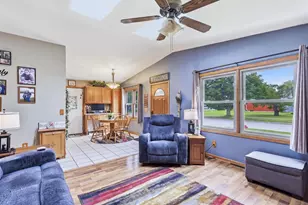 217 E Mitchell Ave, Appleton, WI 54915 - Photo 4