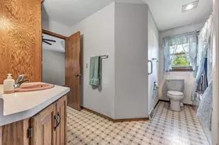 956 Yurek Rd, Pulaski, WI 54162 - Photo 16