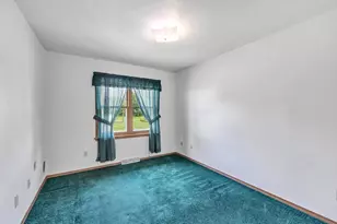 956 Yurek Rd, Pulaski, WI 54162 - Photo 18