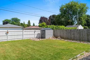 1919 Winchester Ave, Oshkosh, WI 54901 - Photo 22