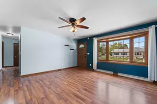 1919 Winchester Ave, Oshkosh, WI 54901 - Photo 4