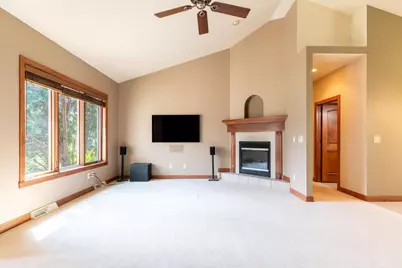 1337 Brooks Lane, Oshkosh, WI 54904 - Photo 12