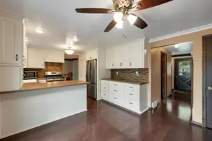 413 S Good Hope Rd, De Pere, WI 54115 - Photo 10