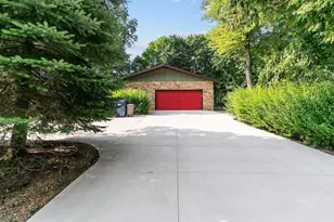 110 Woodside Ct, Neenah, WI 54956 - Photo 66