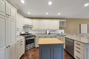 2228 Lost Dauphin Rd, De Pere, WI 54115 - Photo 20
