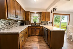 138 Elm Dr, Green Bay, WI 54313 - Photo 10
