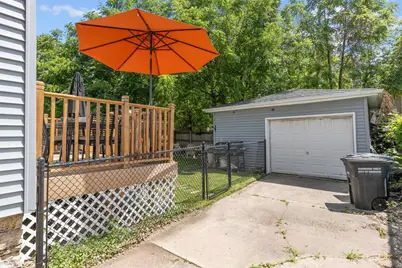 623 W New York Avenue, Oshkosh, WI 54901 - Photo 2