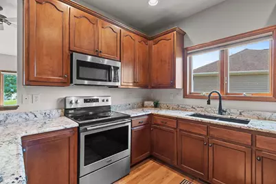 1440 Rushmore Circle, De Pere, WI 54115 - Photo 12