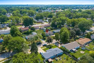 1015 Estes Dr, De Pere, WI 54114 - Photo 12