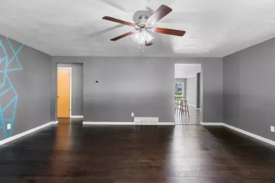 2354 East River Drive, Green Bay, WI 54301 - Photo 6
