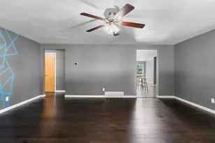 2354 E River Dr, Green Bay, WI 54301 - Photo 6