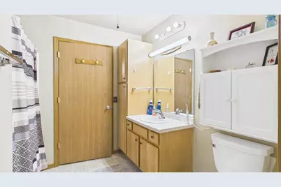 3325 N Casaloma Drive #Unit 40, Appleton, WI 54913 - Photo 24