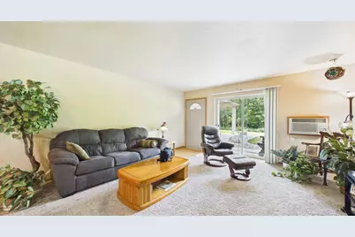 3325 N Casaloma Drive #Unit 40, Appleton, WI 54913 - Photo 6