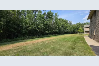 3325 N Casaloma Drive #Unit 40, Appleton, WI 54913 - Photo 34
