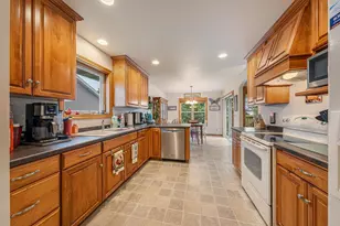 2361 Indy Ct, De Pere, WI 54115 - Photo 12