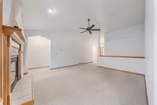 2361 Indy Ct, De Pere, WI 54115 - Photo 6