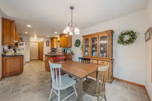 2361 Indy Ct, De Pere, WI 54115 - Photo 10