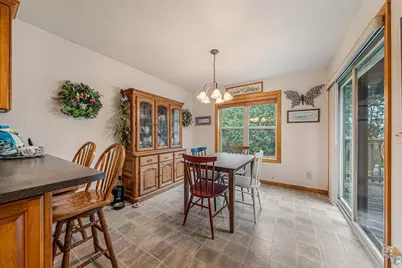 2361 Indy Court, De Pere, WI 54115 - Photo 8