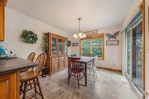 2361 Indy Ct, De Pere, WI 54115 - Photo 8