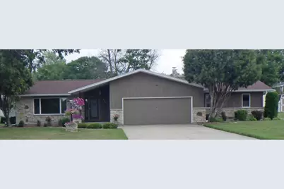 220 Pine Street, Clintonville, WI 54929 - Photo 1