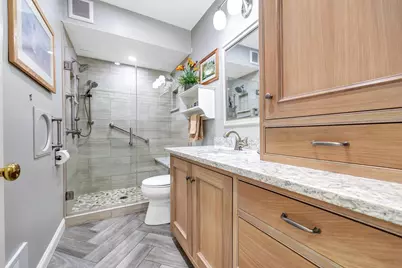 244 E Mission Road, Green Bay, WI 54301 - Photo 16