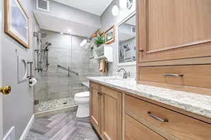 244 E Mission Rd, Green Bay, WI 54301 - Photo 16
