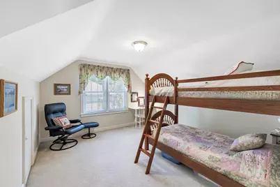 244 E Mission Road, Green Bay, WI 54301 - Photo 18