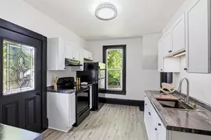 851 Franklin St, Oshkosh, WI 54901 - Photo 4