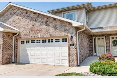 1300 Alpine Drive #302, Green Bay, WI 54311 - Photo 2