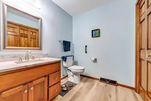 1300 Alpine Dr, Green Bay, WI 54311 - Photo 10