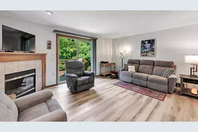 1300 Alpine Drive #302, Green Bay, WI 54311 - Photo 6