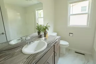 517 Kelly Jo Dr, Green Bay, WI 54303 - Photo 14
