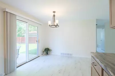 517 Kelly Jo Drive, Green Bay, WI 54303 - Photo 14