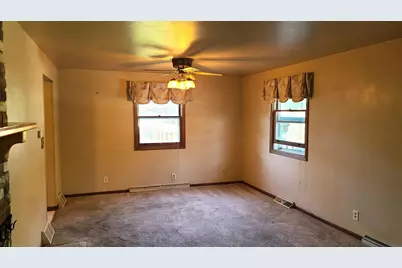 2410 Lina Lane, Green Bay, WI 54304 - Photo 6