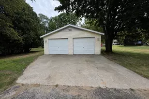 250 S Brown Ave, Peshtigo, WI 54157 - Photo 2
