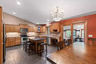 1901 Sherry Ln, Kaukauna, WI 54130 - Photo 8