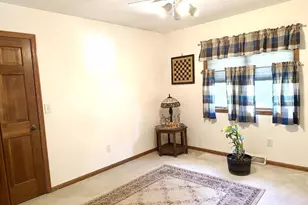 2884 Westmoor Rd, Oshkosh, WI 54904 - Photo 16