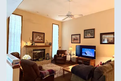 2884 Westmoor Road, Oshkosh, WI 54904 - Photo 12
