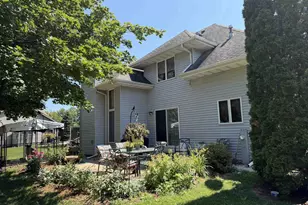 2884 Westmoor Rd, Oshkosh, WI 54904 - Photo 2