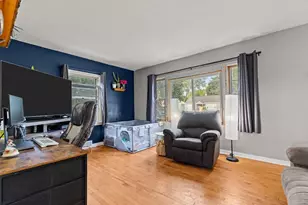 1526 Rugby St, Oshkosh, WI 54901 - Photo 6